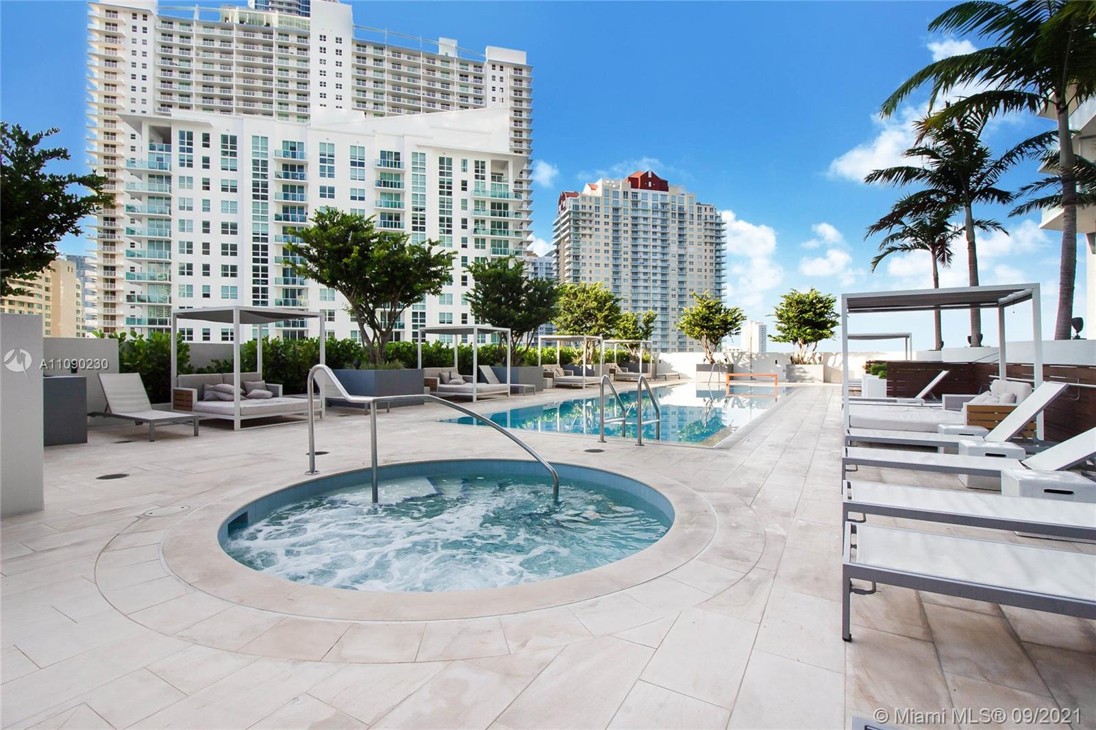 BRICKELL HOUSE - Residential