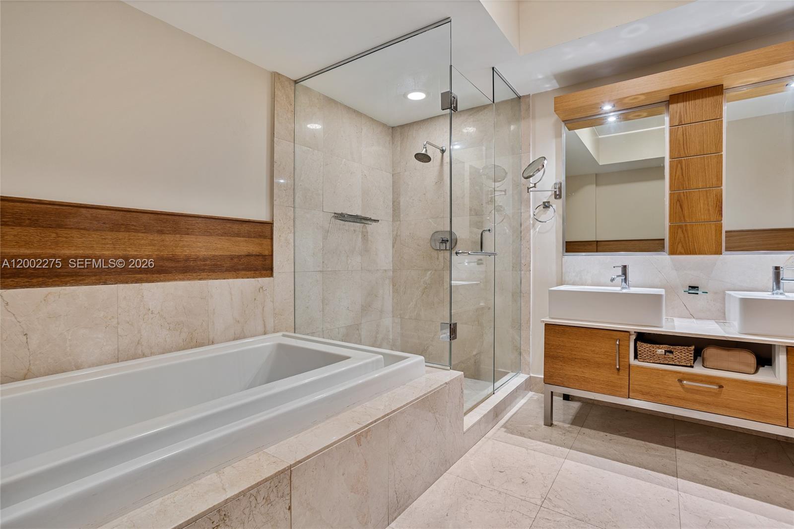 THE EMERALD AT BRICKELL C - Residential