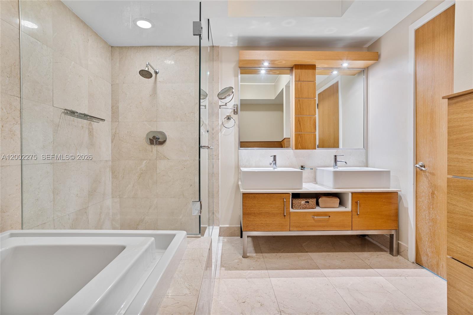 THE EMERALD AT BRICKELL C - Residential