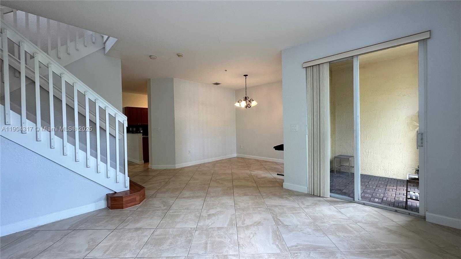 110 Jacaranda Country Club Dr 205