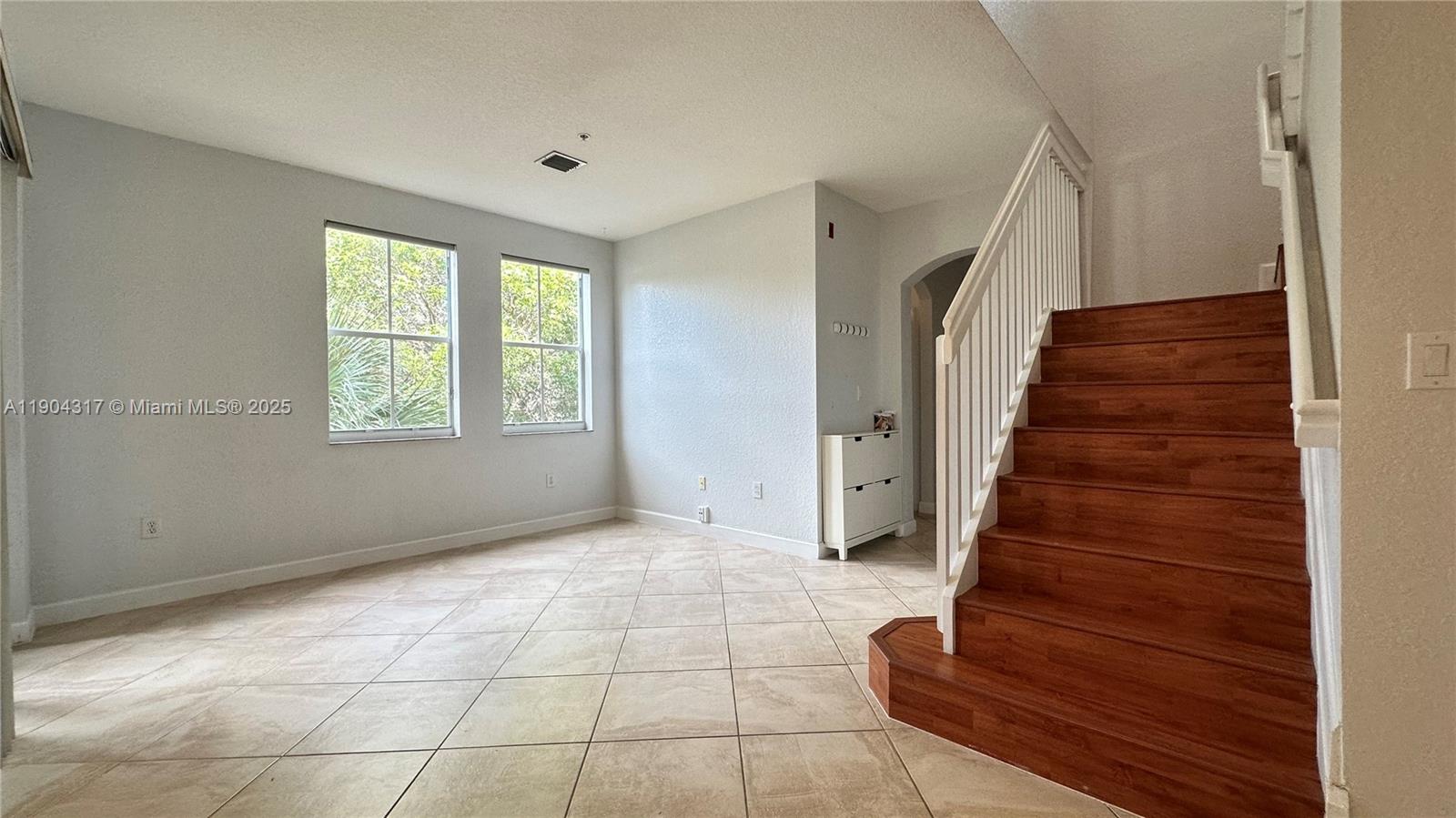 COURTYARDS AT JACARANDA C - Residential