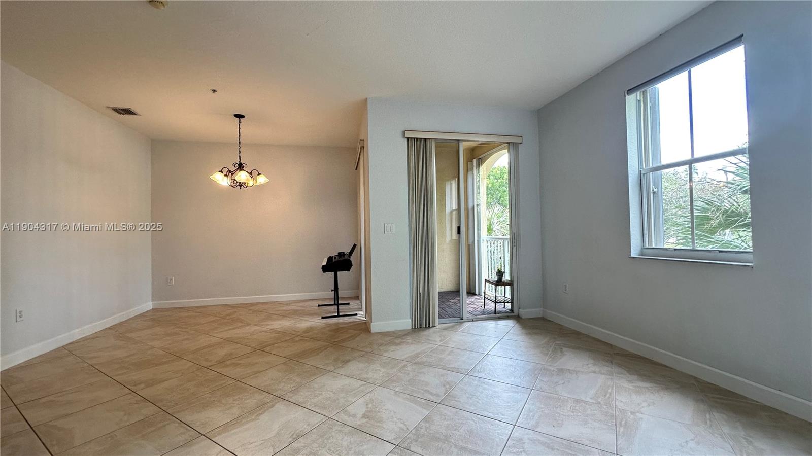 110 Jacaranda Country Club Dr 205