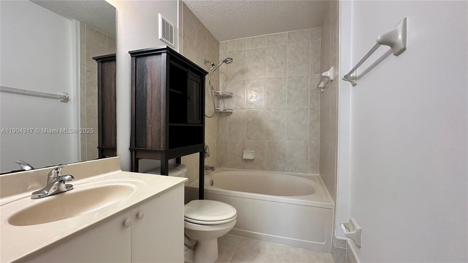 COURTYARDS AT JACARANDA C - Residential