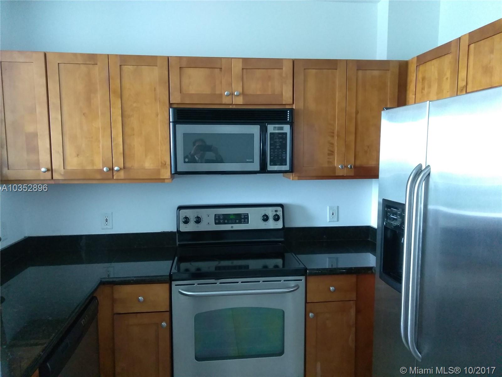 BRICKELL VIEW WEST CONDO - Residential Lease