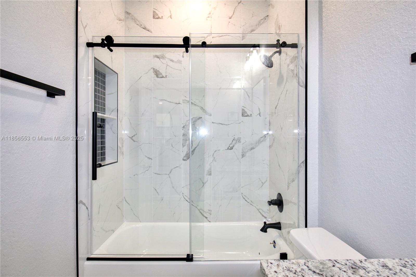 SUN N LAKE EST OF SEBRING - Residential