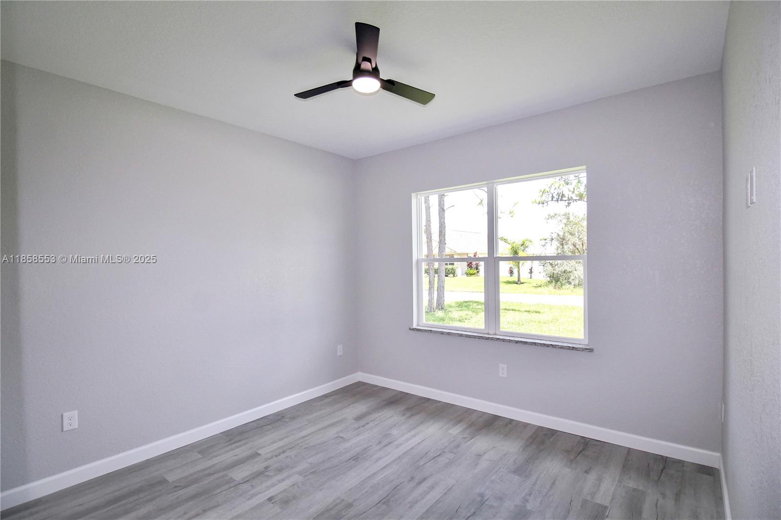 SUN N LAKE EST OF SEBRING - Residential