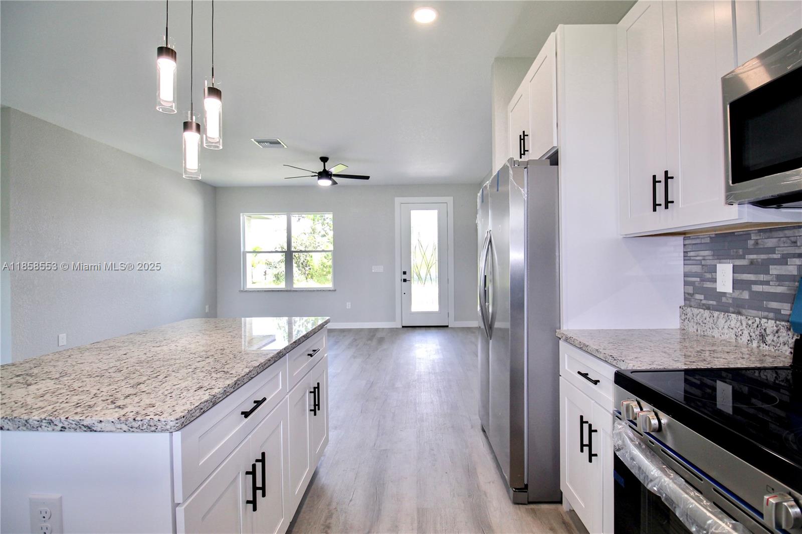 SUN N LAKE EST OF SEBRING - Residential