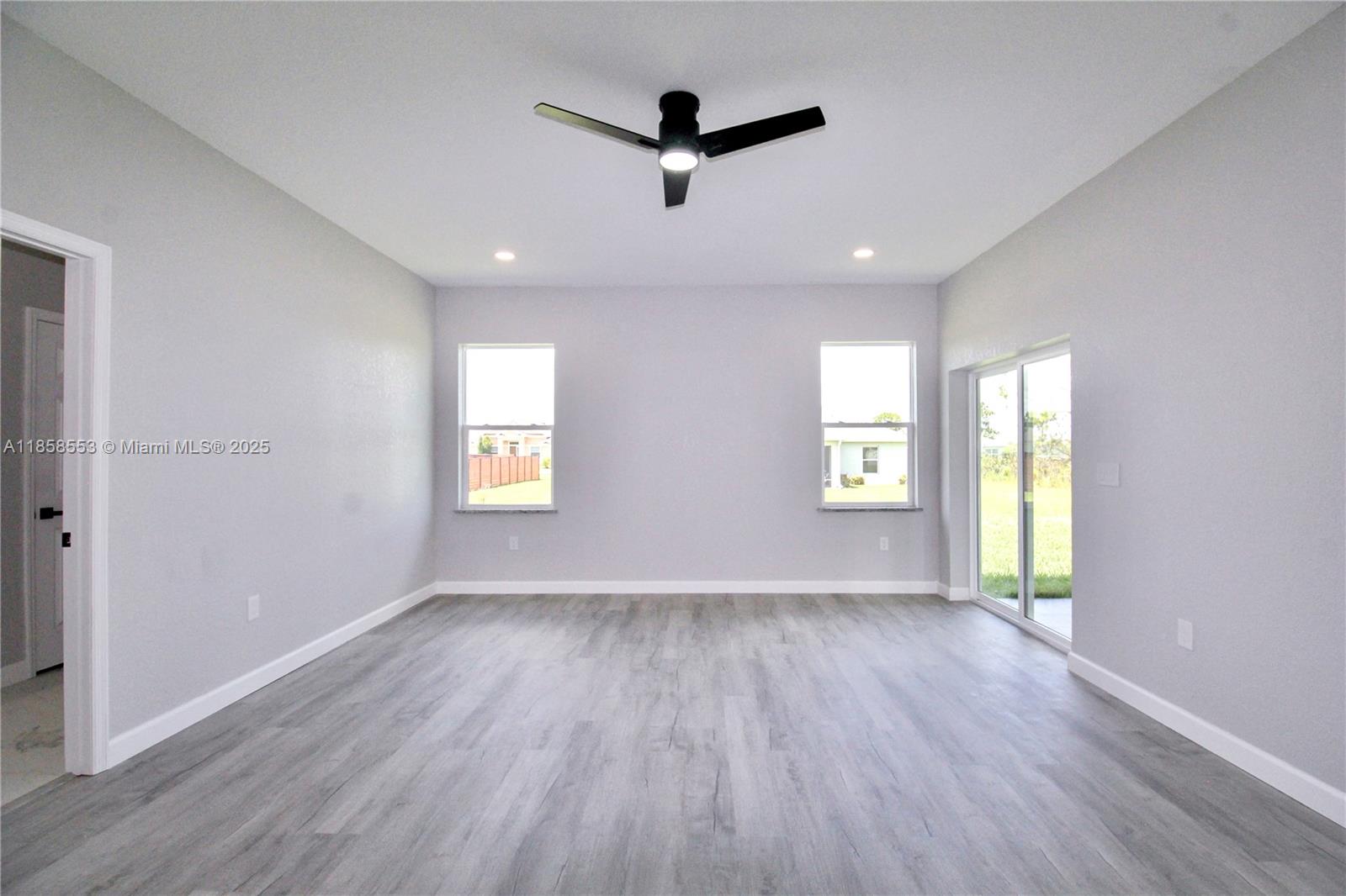 SUN N LAKE EST OF SEBRING - Residential