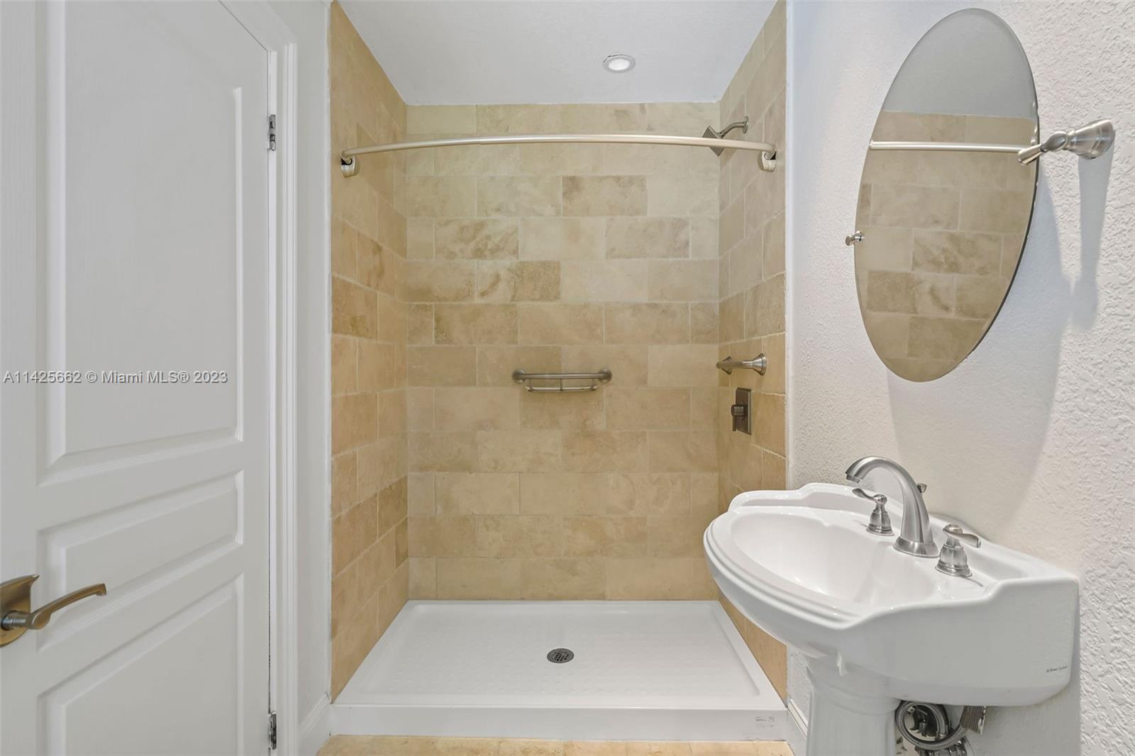 SHENANDOAH - Residential Lease