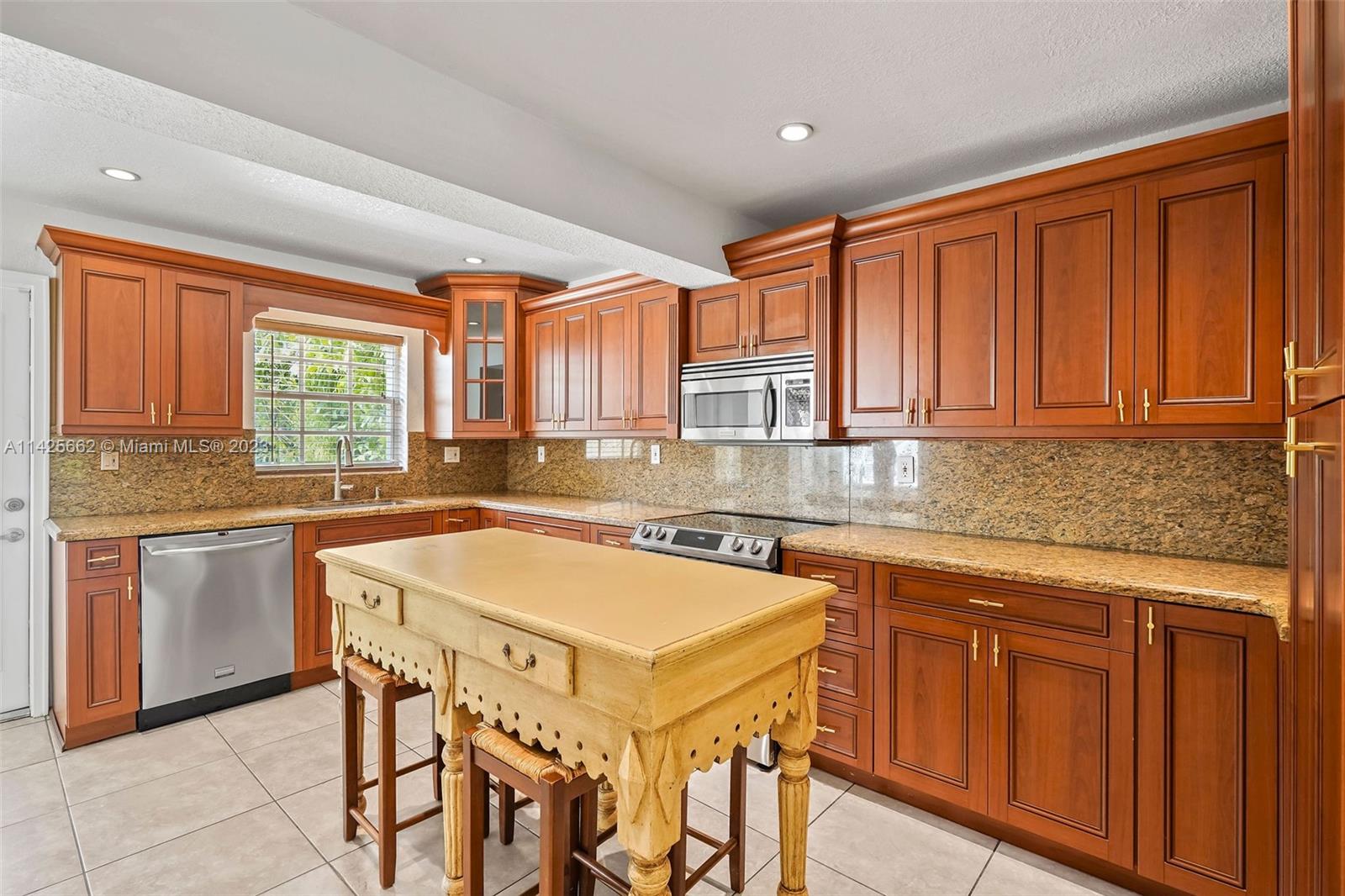 SHENANDOAH - Residential Lease