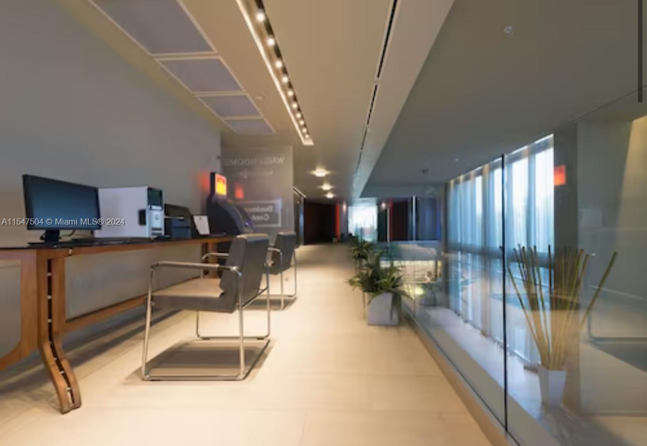 SOLE CONDO - Residential