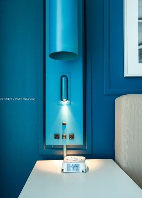 SOLE CONDO - Residential