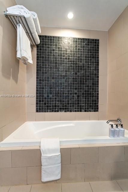 SOLE CONDO - Residential