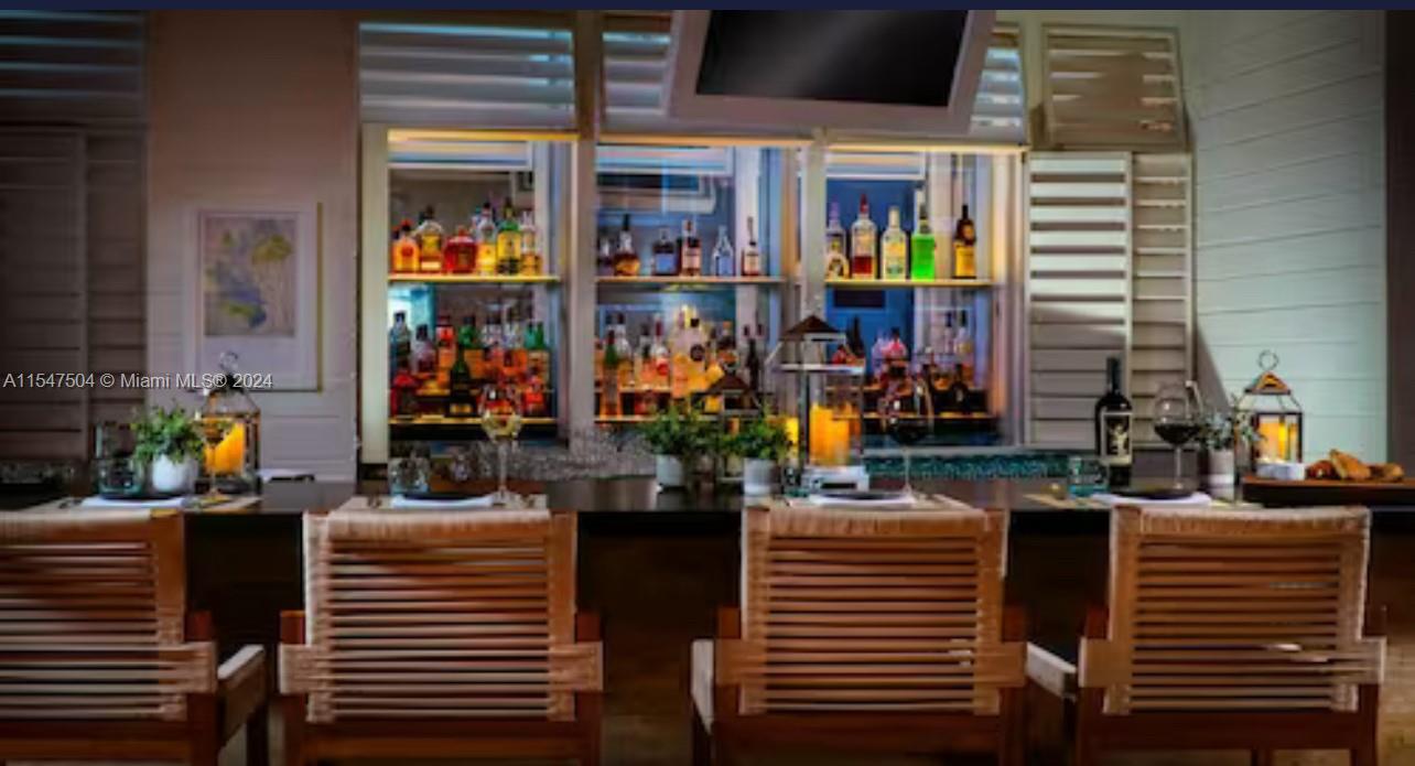 SOLE CONDO - Residential