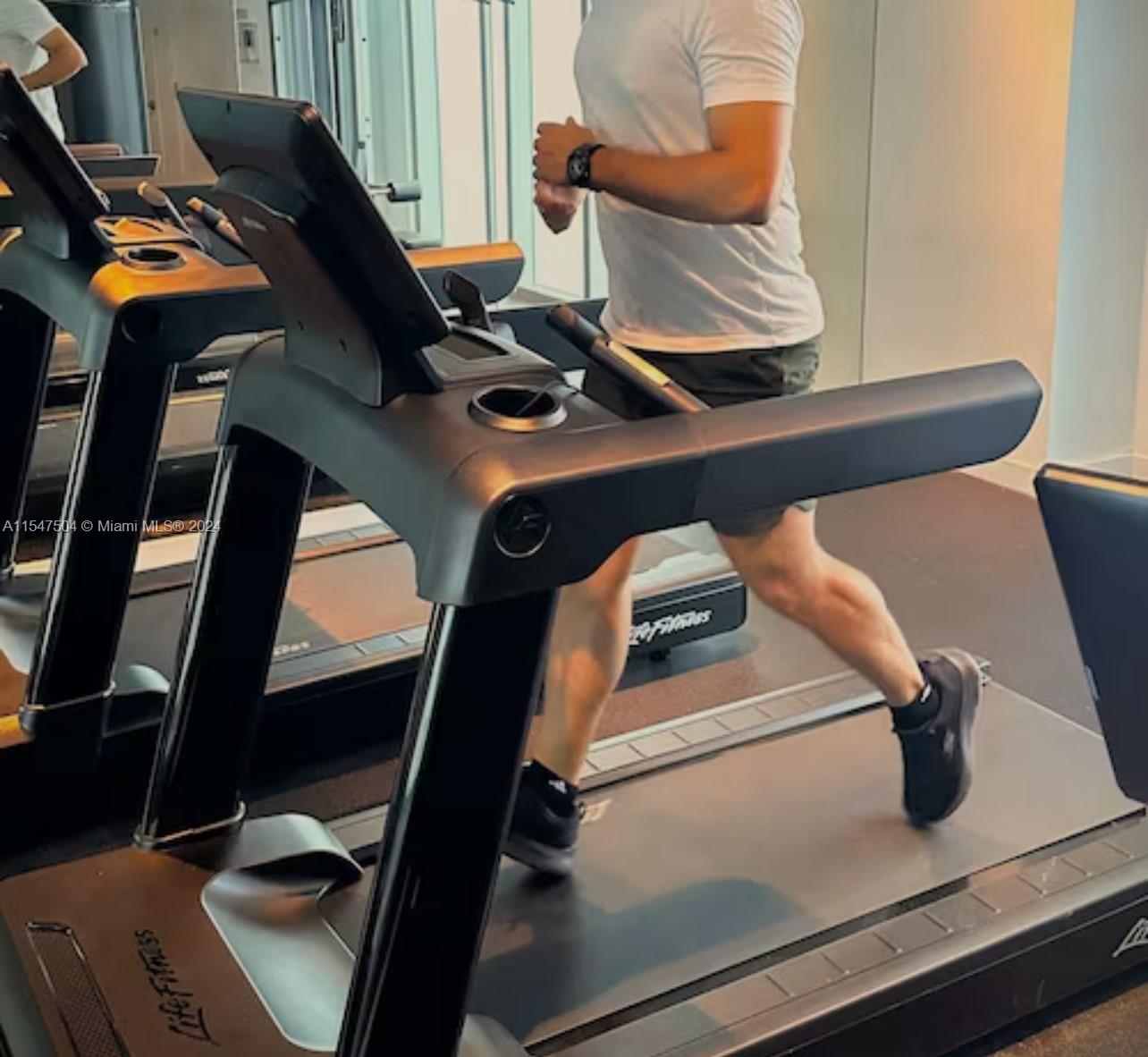 SOLE CONDO - Residential