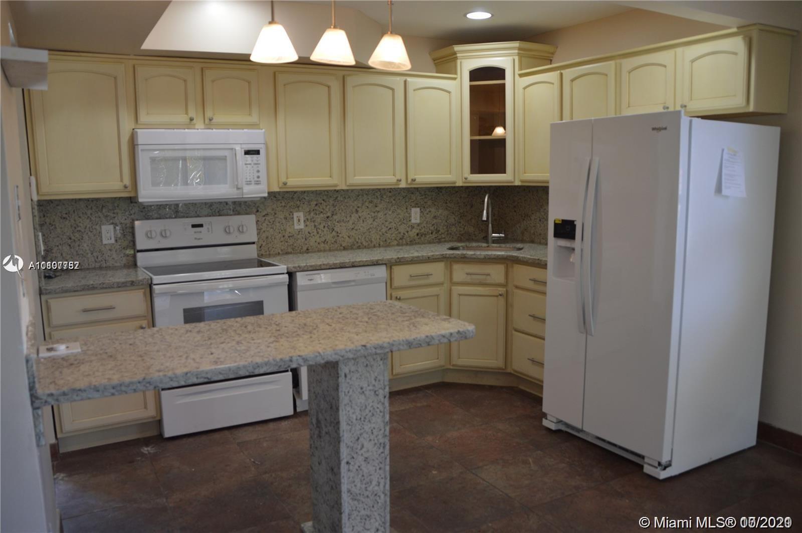 SUNFLOWER CONDO - Residential Lease