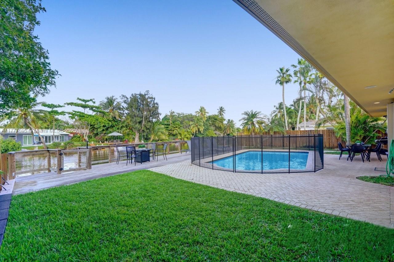 RIVERSIDE COVE - Residential Lease