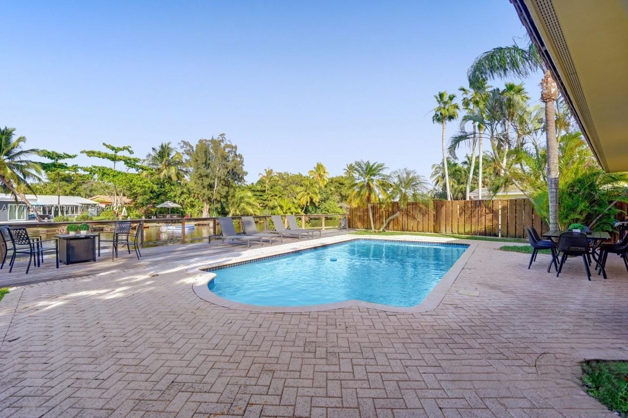 RIVERSIDE COVE - Residential Lease