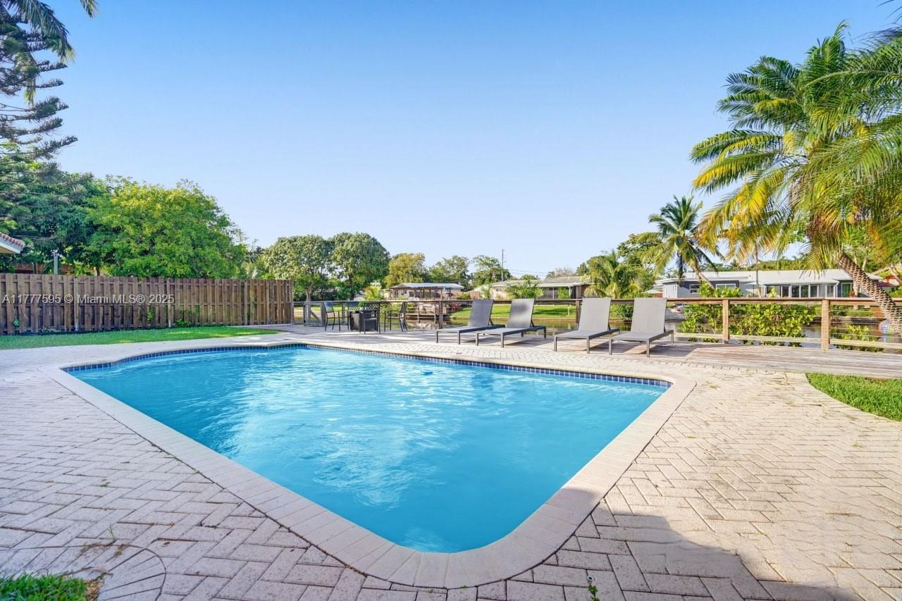 RIVERSIDE COVE - Residential Lease