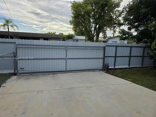 FAIRWAY ESTATES - Residential