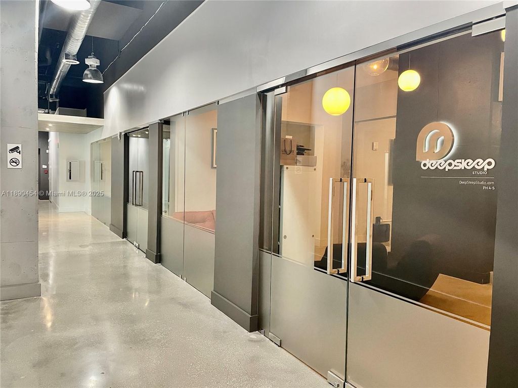 Photo of 40 SW 13 St #Penthouse 4, Miami, FL 33130 (MLS # A11890454)