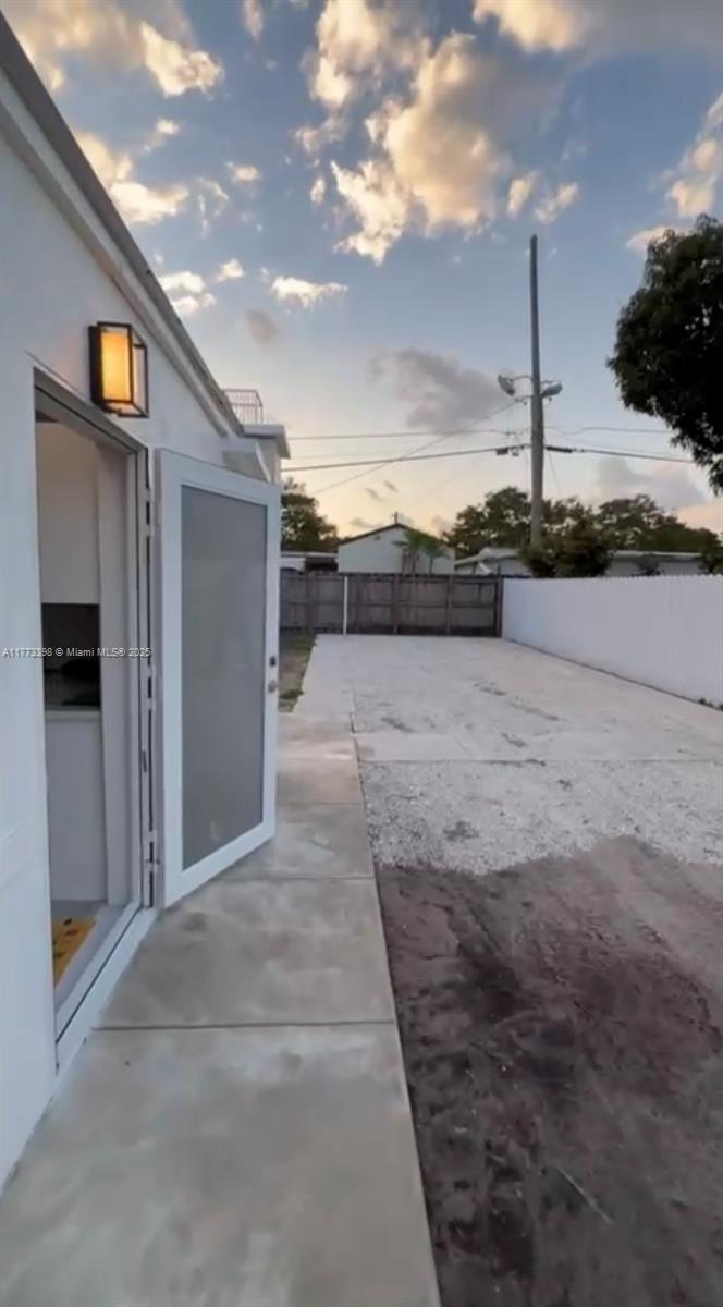 Rental Property at 2285 Bunche Park School Dr B, Miami Gardens, Broward County, Florida - Bedrooms: 1 
Bathrooms: 1  - $1,600 MO.
