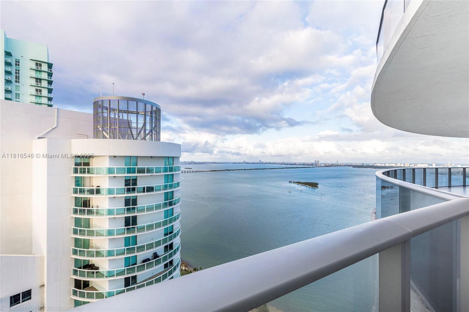 ARIA ON THE BAY CONDO - Residential