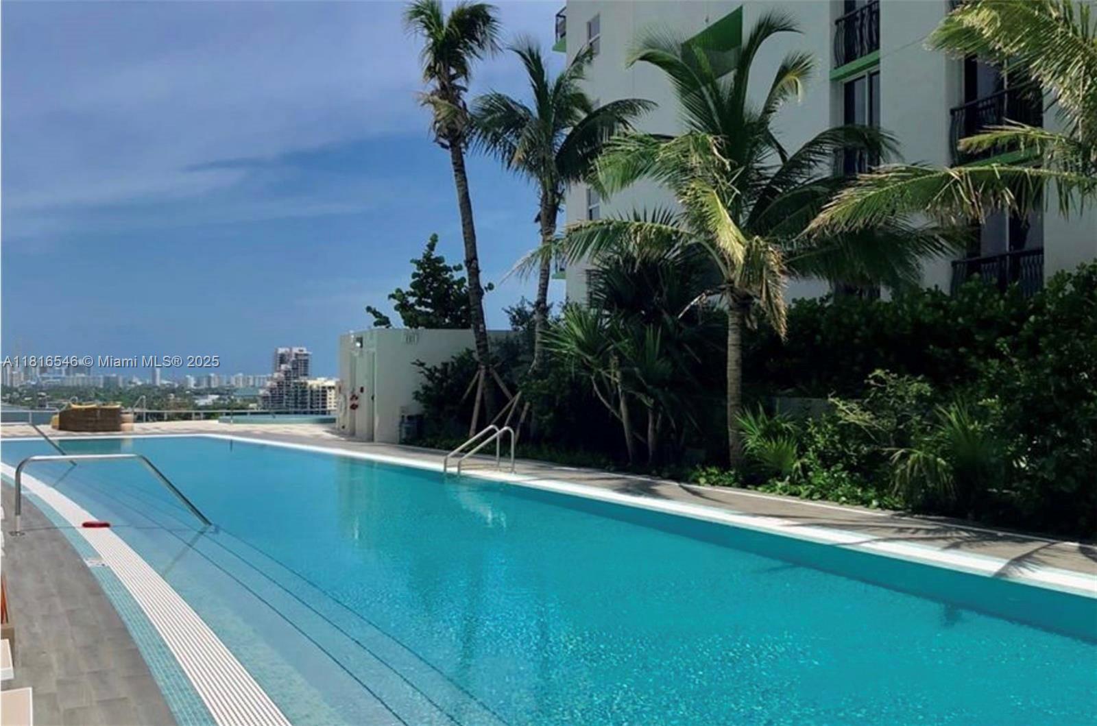 ARIA ON THE BAY CONDO - Residential