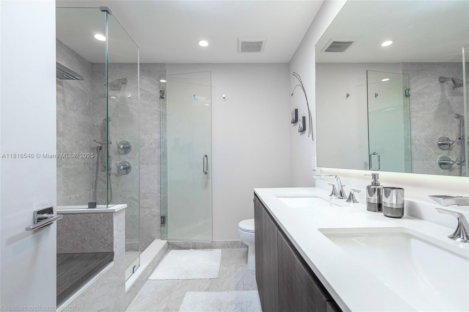 ARIA ON THE BAY CONDO - Residential