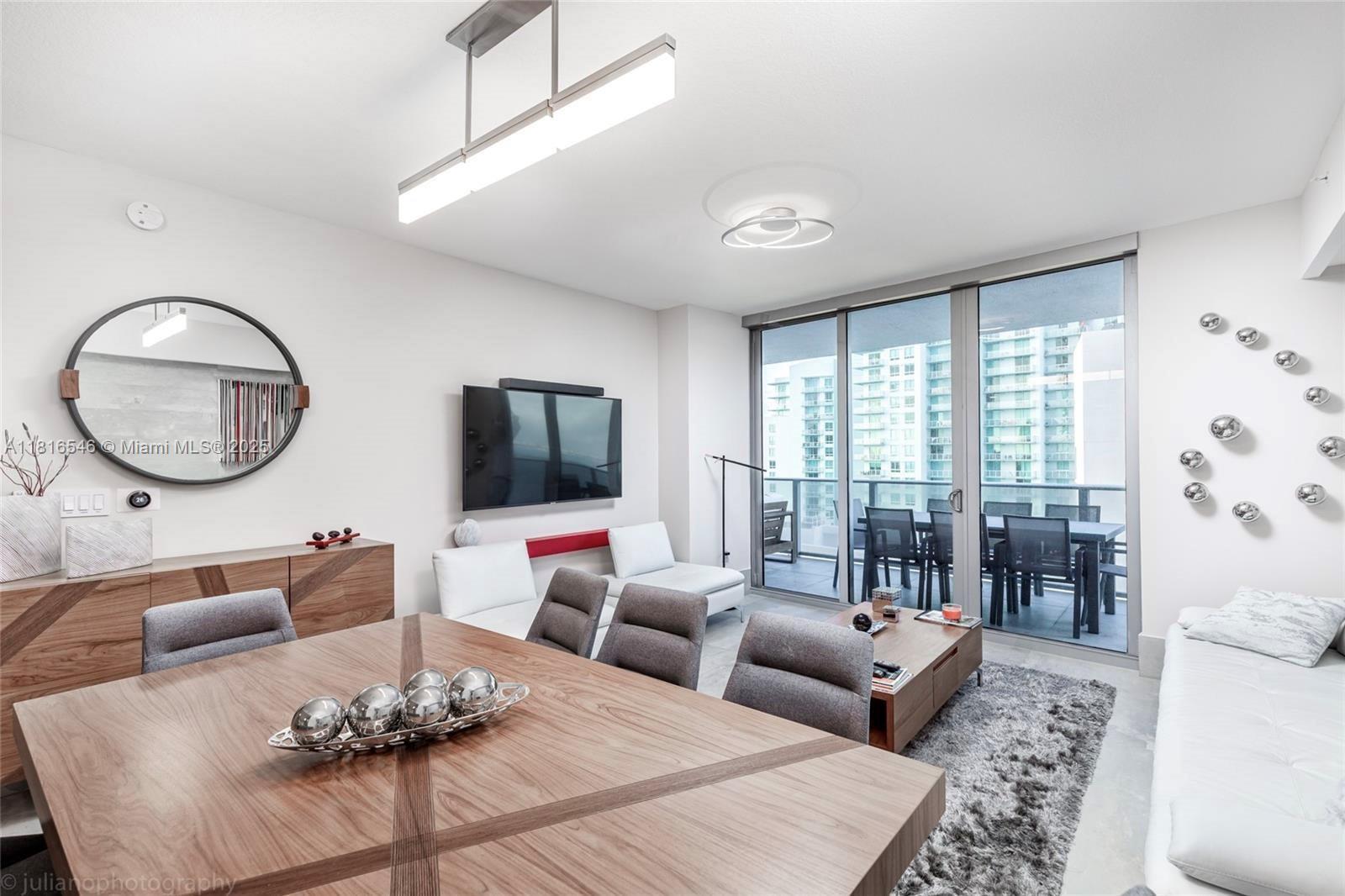 ARIA ON THE BAY CONDO - Residential