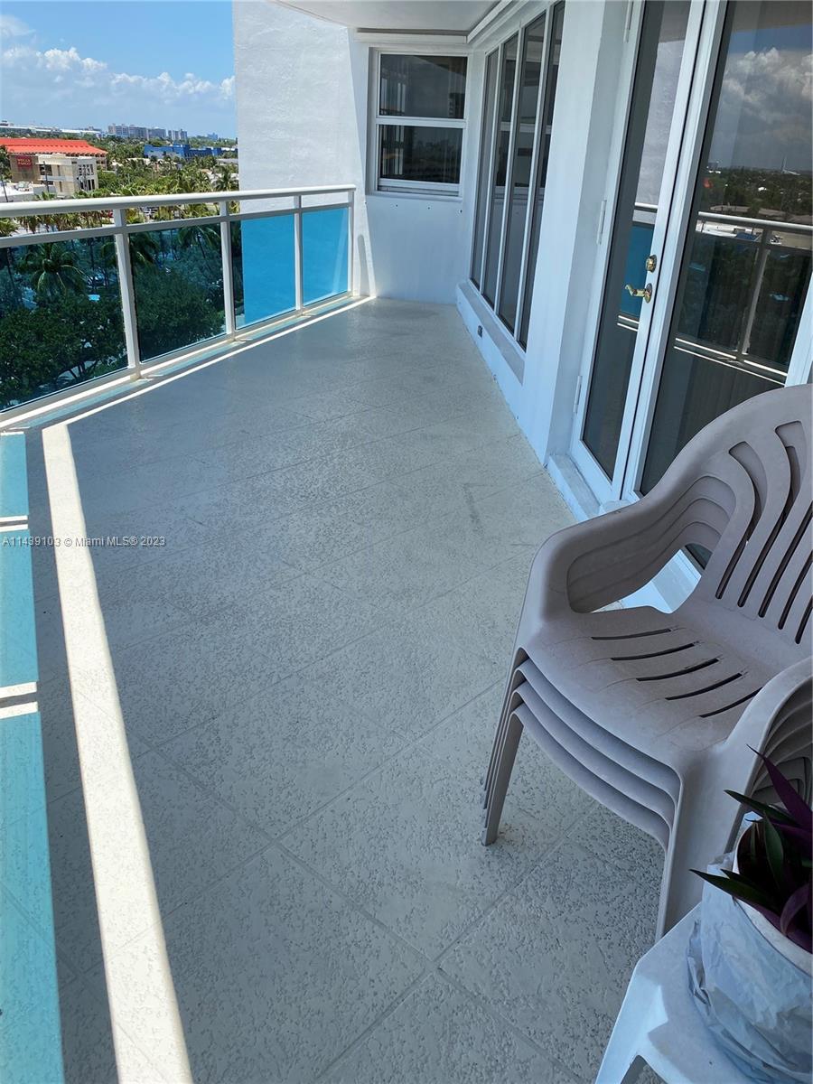 COMMODORE CONDO - Residential