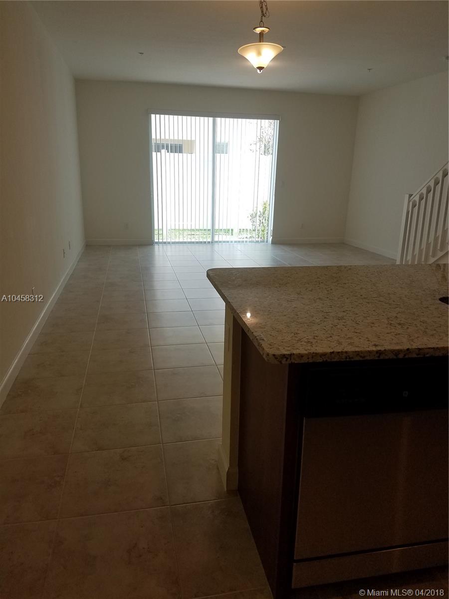 RIVER MARINA PHS 3 & 5 - Residential Lease