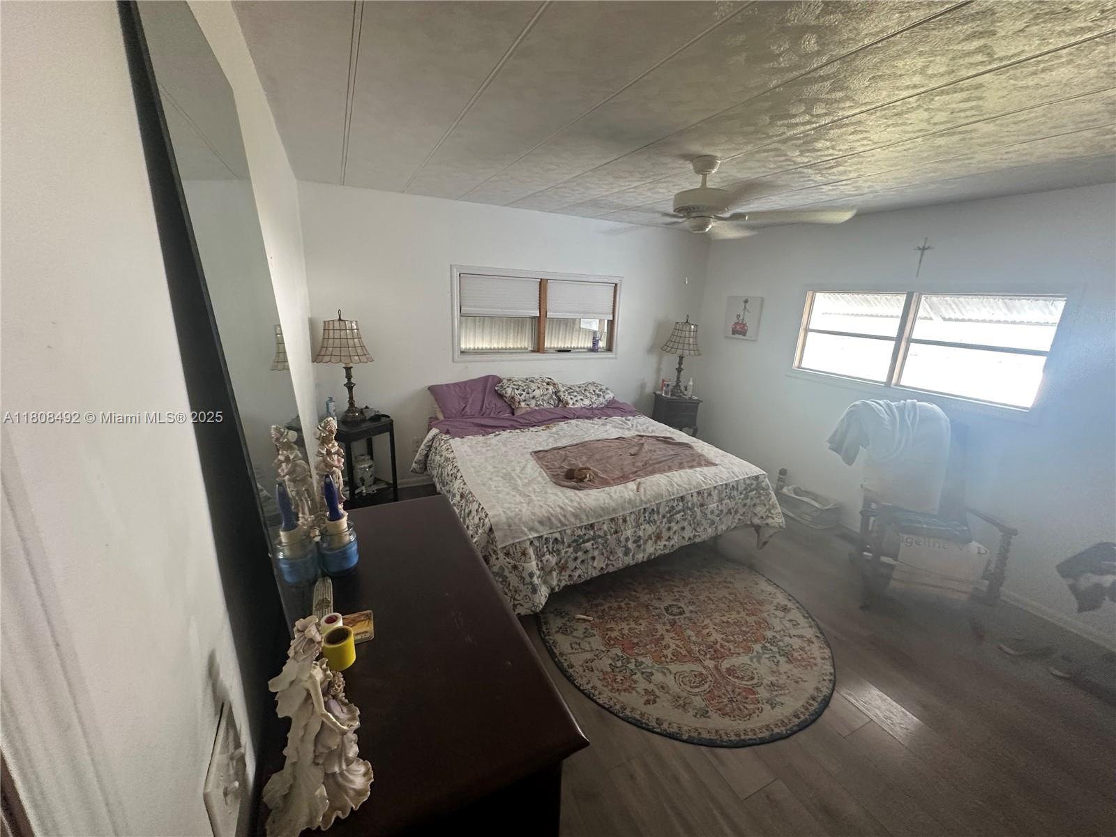 JAMAICA BAY MOBILE HOME C - Residential