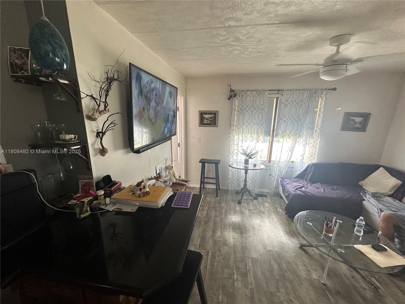 JAMAICA BAY MOBILE HOME C - Residential