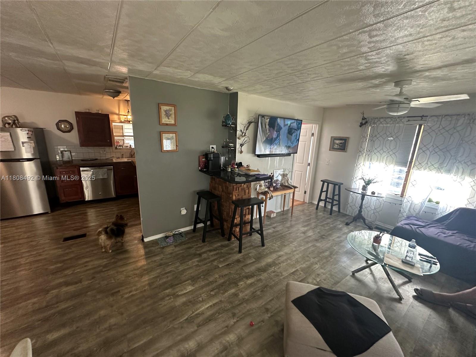 JAMAICA BAY MOBILE HOME C - Residential