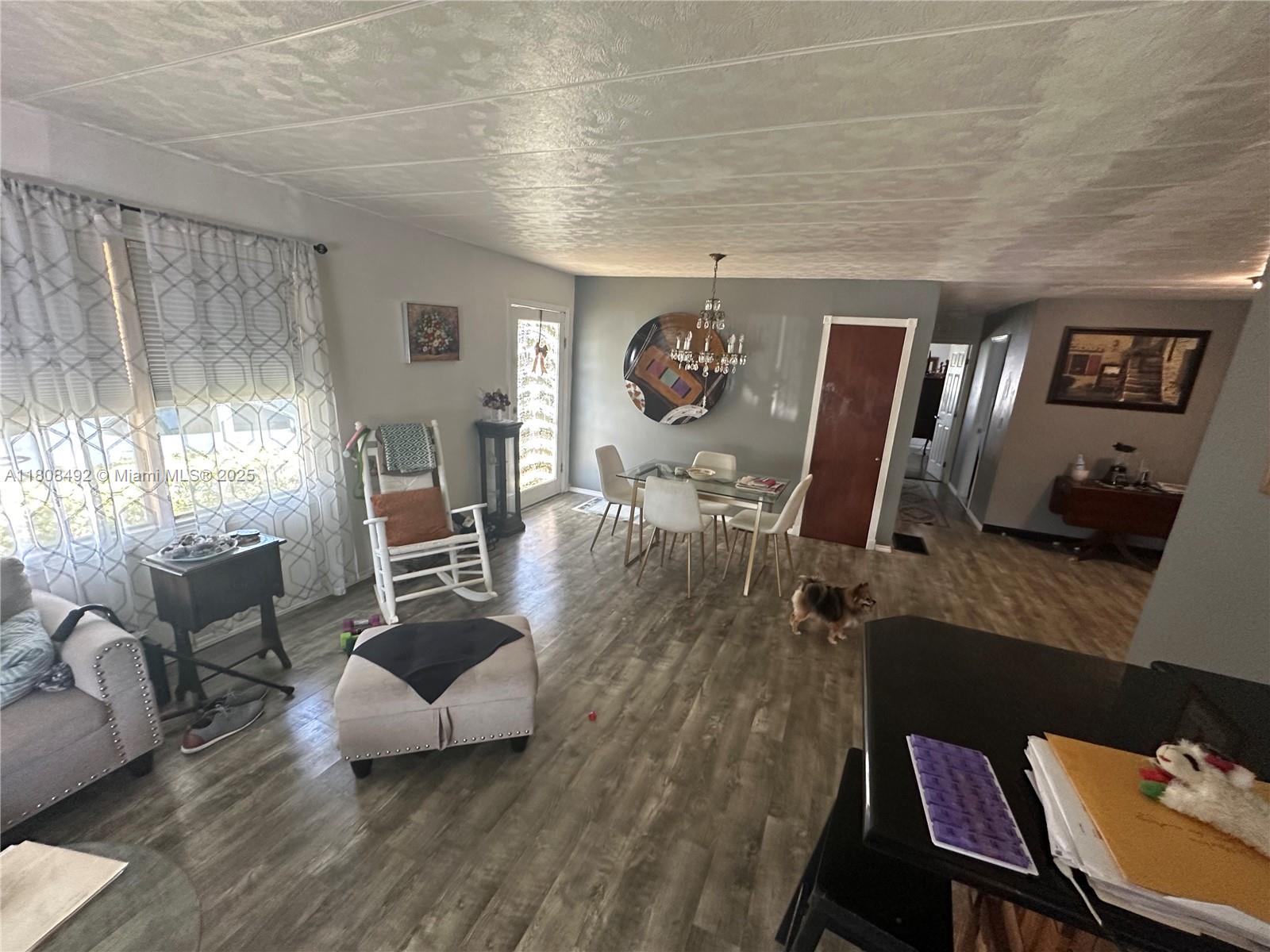 JAMAICA BAY MOBILE HOME C - Residential