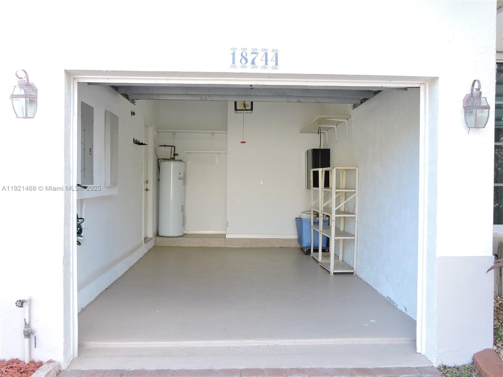 PARCEL D AT SUNSET LAKES - Residential Lease