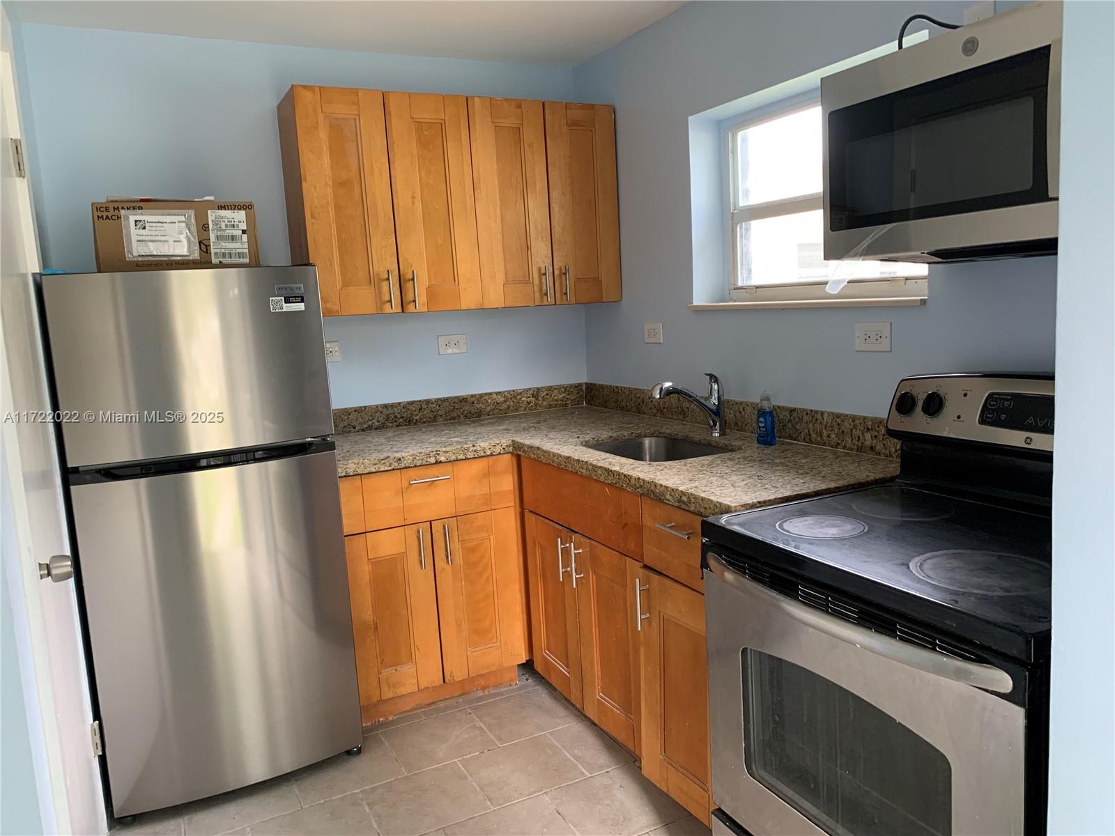 Rental Property at 1245 Ne 127th St 3, North Miami, Miami-Dade County, Florida - Bedrooms: 1 
Bathrooms: 1  - $1,525 MO.
