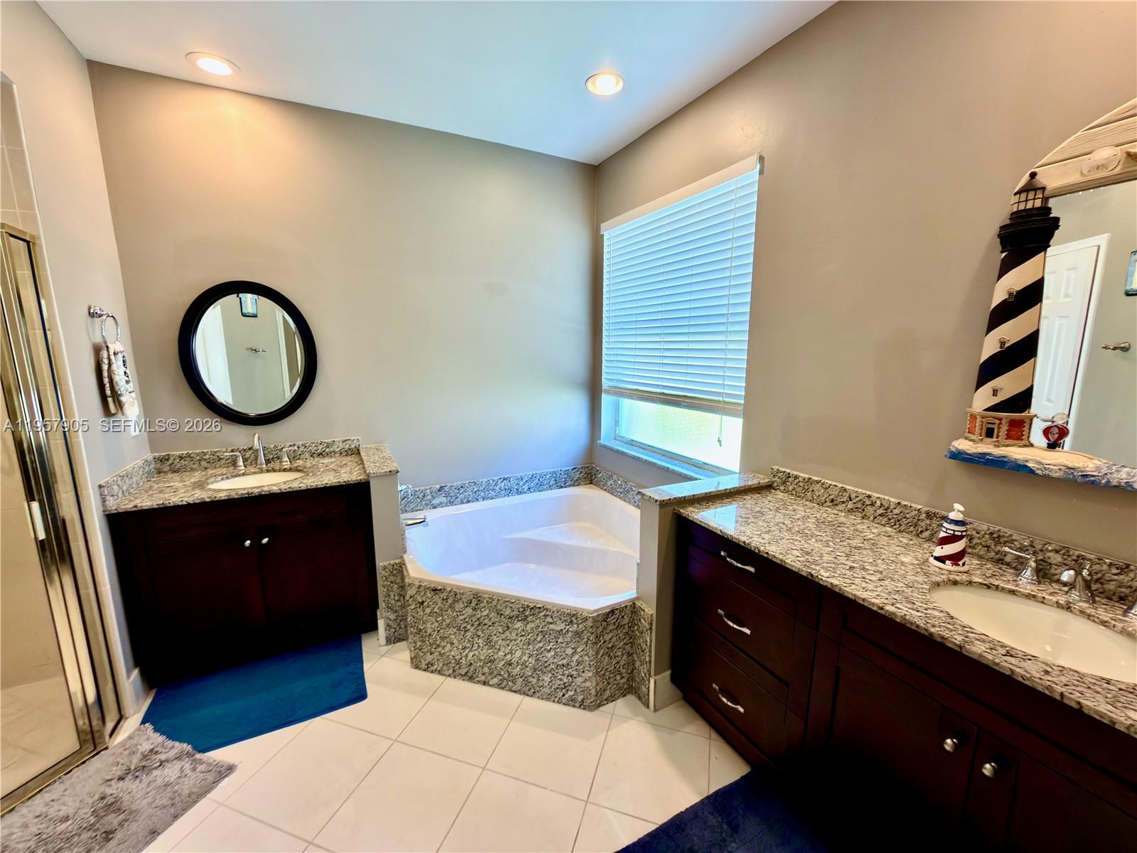 BOCA WINDS PAR E - Residential