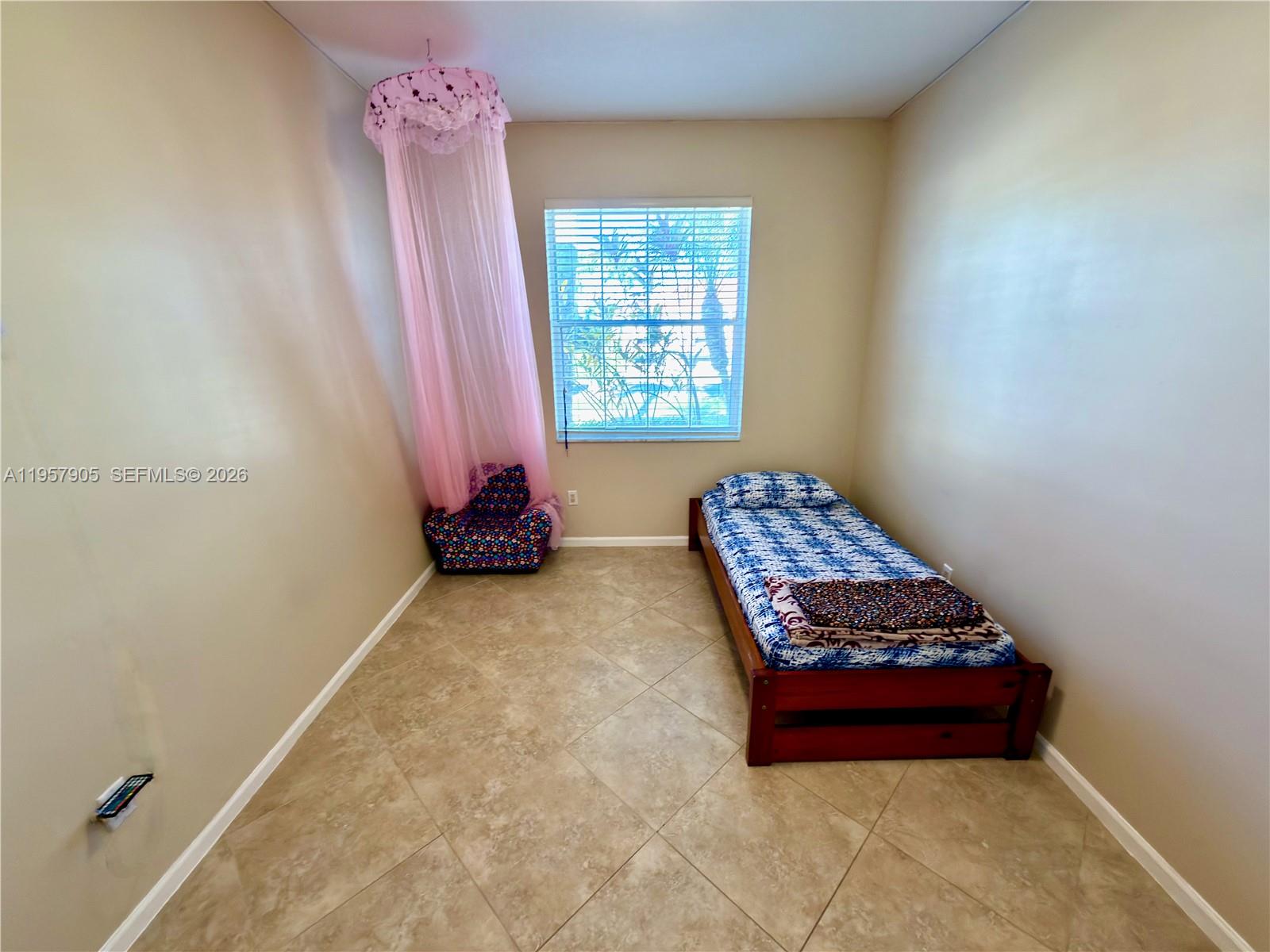 BOCA WINDS PAR E - Residential