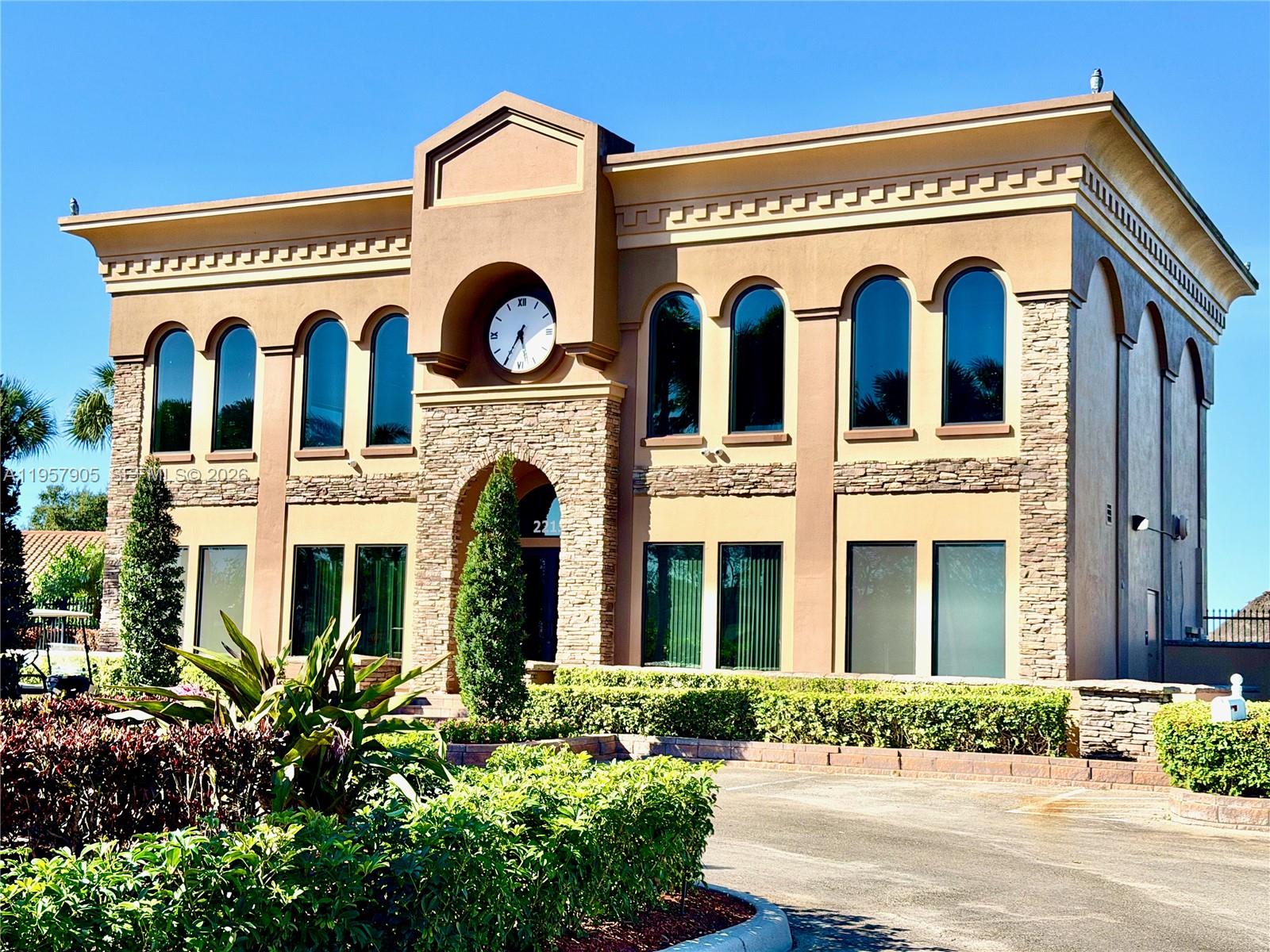 BOCA WINDS PAR E - Residential