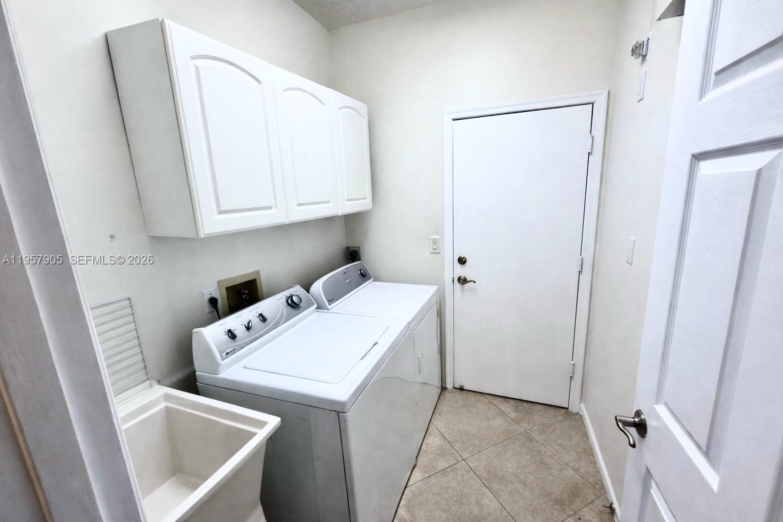 BOCA WINDS PAR E - Residential