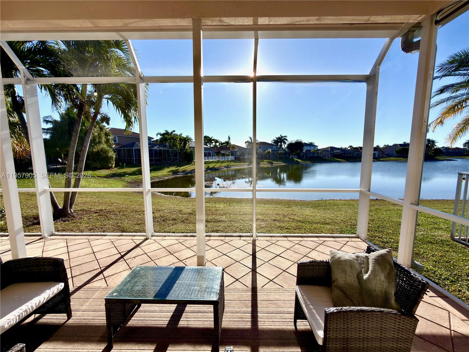 BOCA WINDS PAR E - Residential