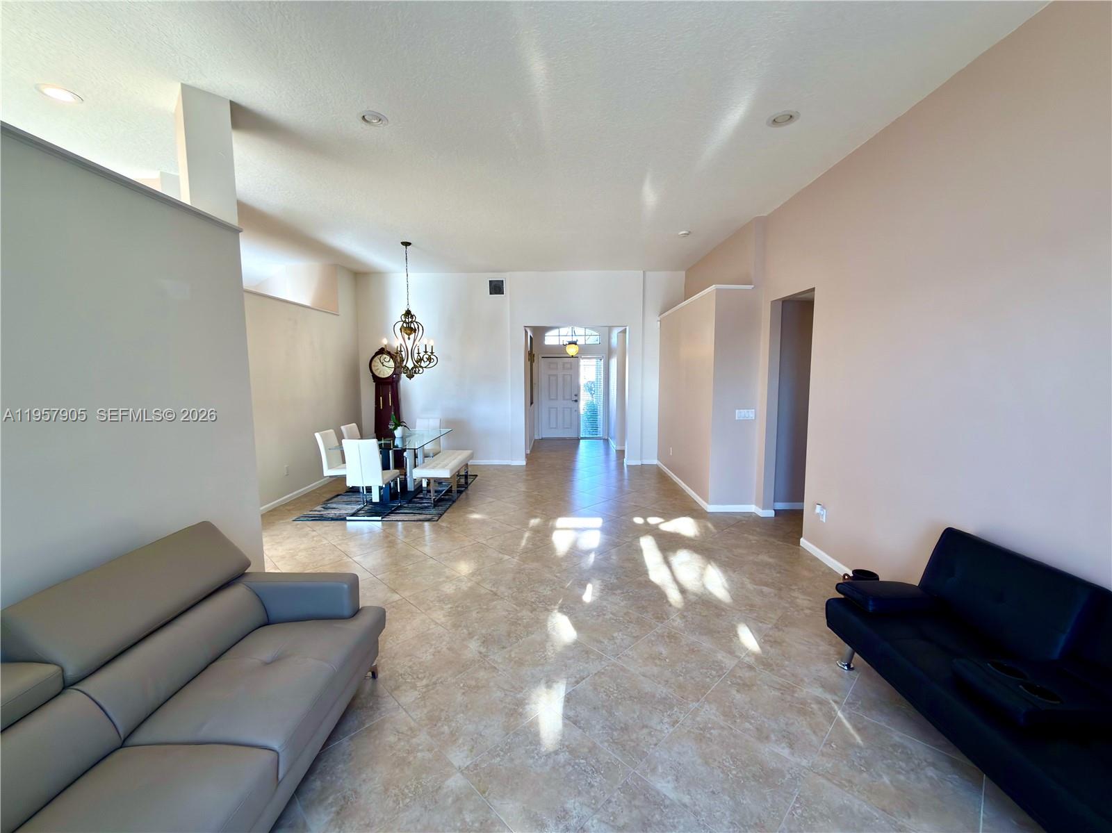 BOCA WINDS PAR E - Residential