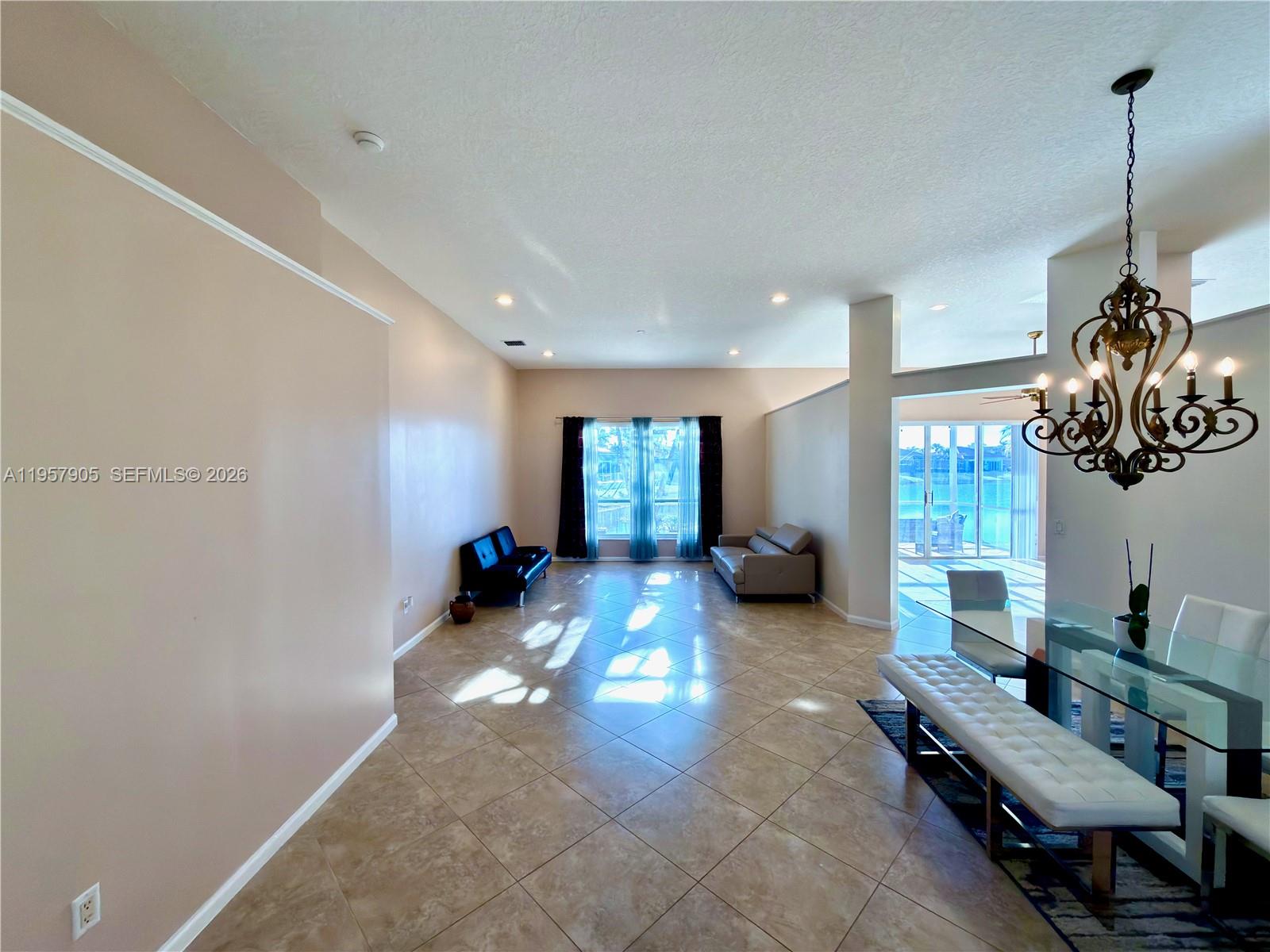 BOCA WINDS PAR E - Residential