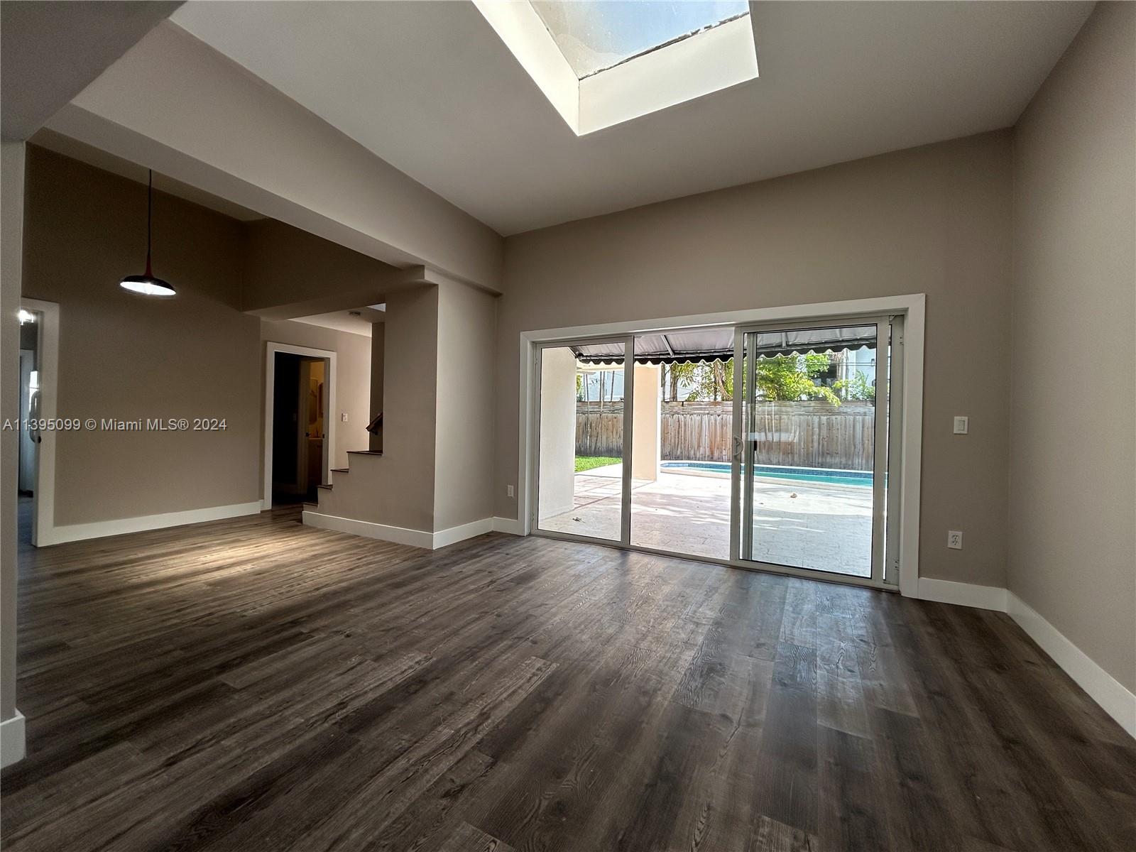 BISCAYNE KEY ESTATES - Residential