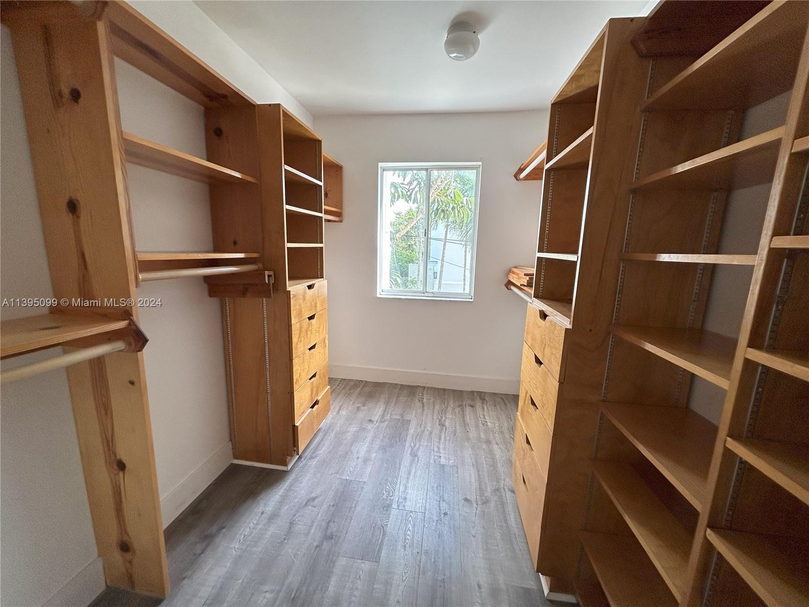 BISCAYNE KEY ESTATES - Residential