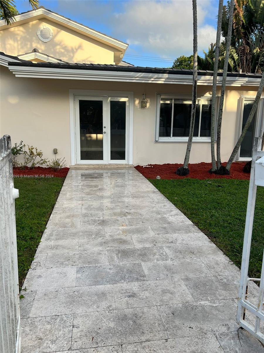 BISCAYNE KEY ESTATES - Residential