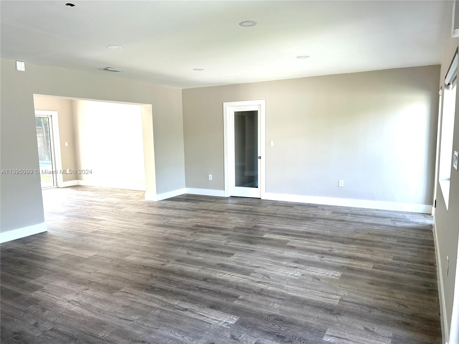 BISCAYNE KEY ESTATES - Residential