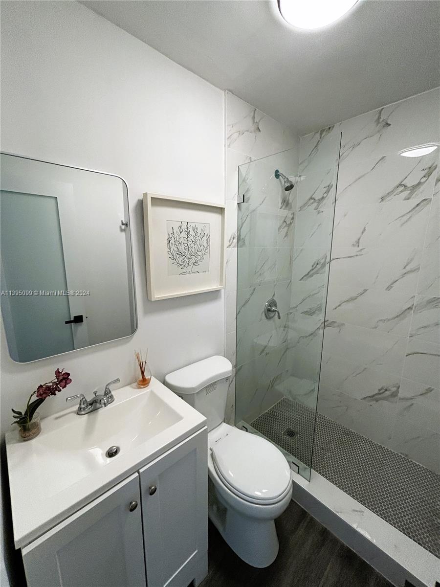 BISCAYNE KEY ESTATES - Residential